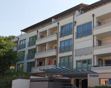 Wohnung zur Miete 525 € 2 Zimmer 55,3 m² 4. Geschoss frei ab 01.05.2025 Deggendorfer Straße 13 Metten Metten 94526