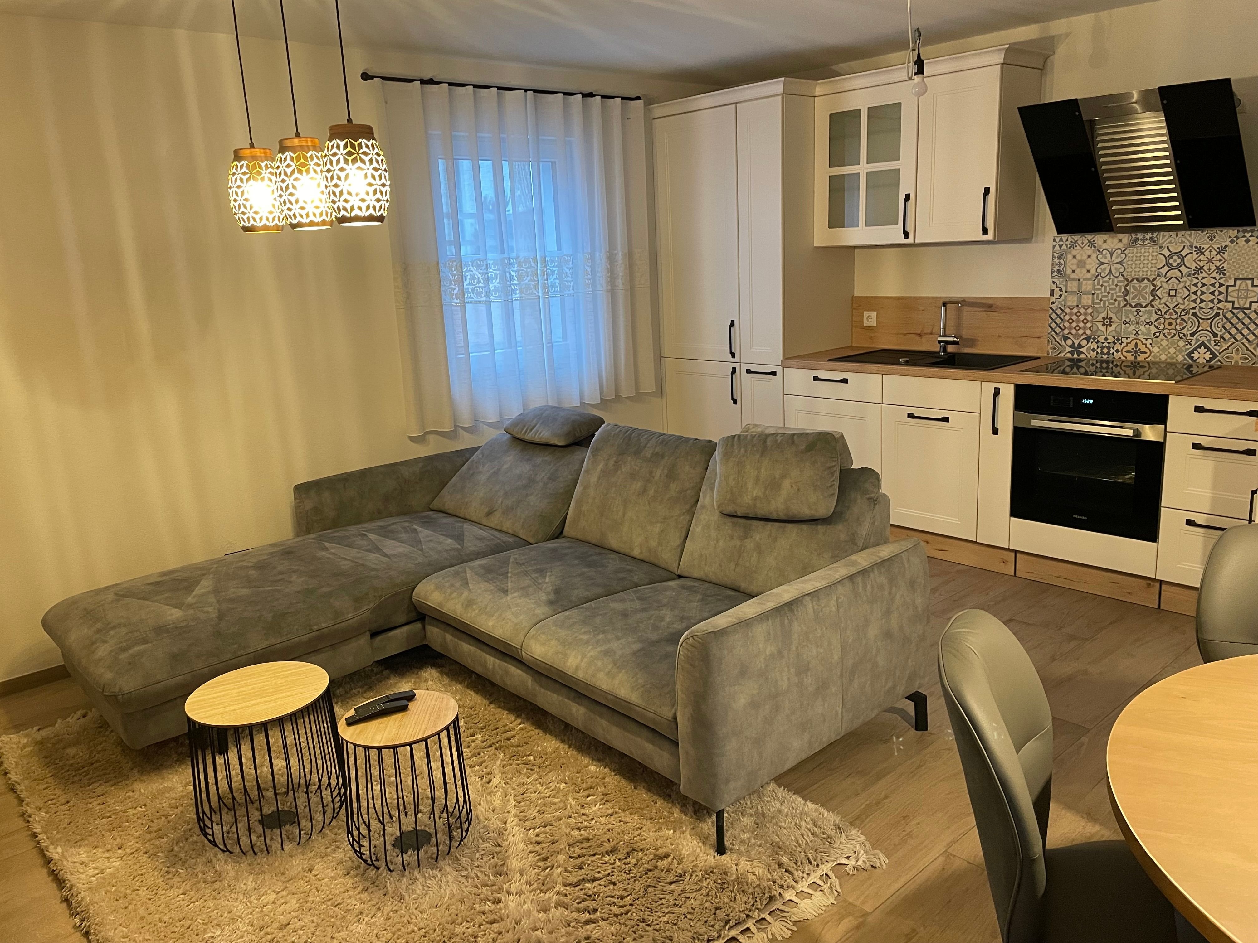 Terrassenwohnung zur Miete 850 € 2 Zimmer 63 m²<br/>Wohnfläche EG<br/>Geschoss ab sofort<br/>Verfügbarkeit Großweingarten Spalt 91174