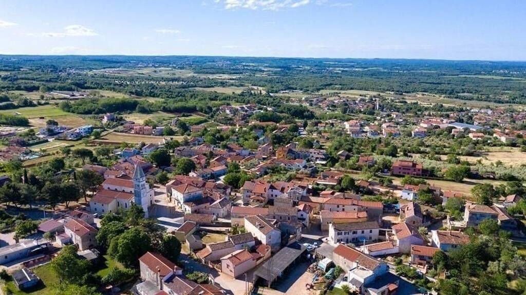 Land-/Forstwirtschaft zum Kauf 448.300 € Tadini