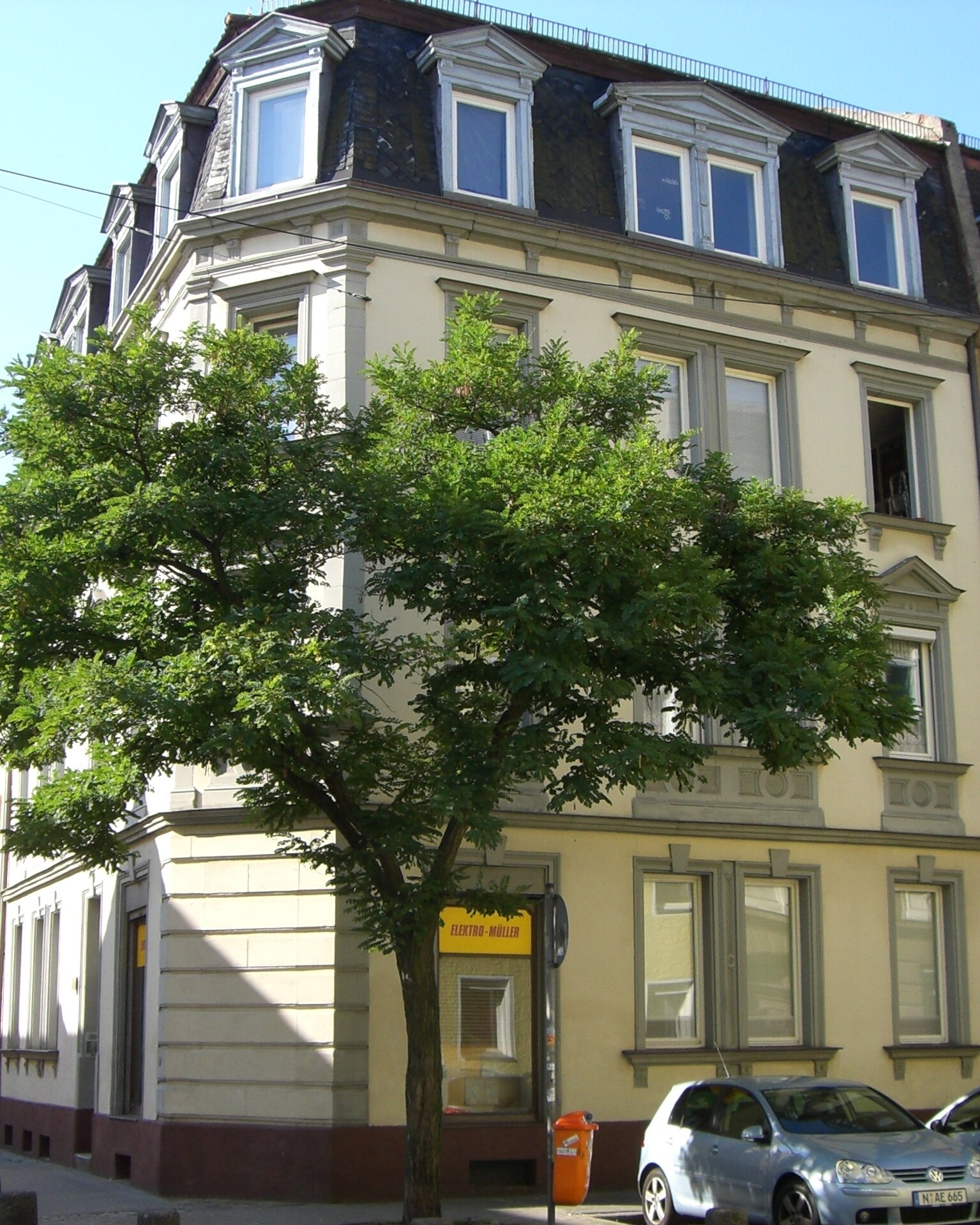 Mehrfamilienhaus zum Kauf 890.000 € 16 Zimmer 430 m²<br/>Wohnfläche 155 m²<br/>Grundstück Gostenhof Nürnberg 90429