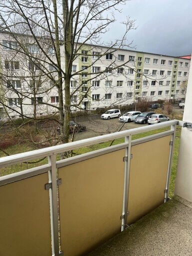 Wohnung zur Miete 365 € 4 Zimmer 69,5 m² 1. Geschoss frei ab sofort Schulstr. 17 Langenberg Gera 07552