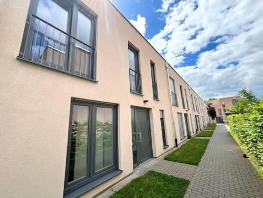 Reihenendhaus zur Miete 2.255 € 5 Zimmer 142,4 m² 50 m² Grundstück frei ab 01.10.2026 Hildegard-Lagrenne-Straße 1 Waldhof Mannheim 68305