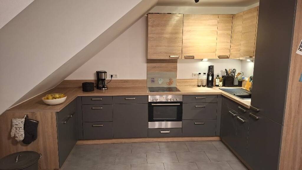 Wohnung zur Miete 990 € 3 Zimmer 97 m² 2. Geschoss frei ab sofort Roßtal 90574