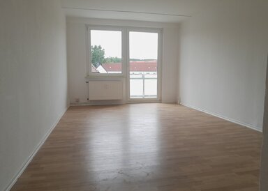 Wohnung zur Miete 330 € 3 Zimmer 55,9 m² 2. Geschoss August-Bebel-Straße 16 Bad Kösen Naumburg (Saale) 06628