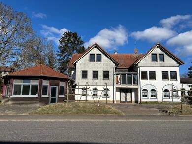Haus zum Kauf provisionsfrei 250.000 € 23 Zimmer 540 m² 1.554 m² Grundstück Altenschlirf Herbstein 36358