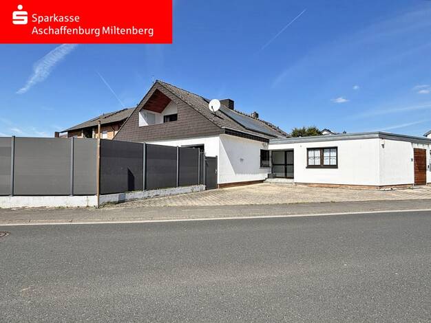 Einfamilienhaus zum Kauf 675.000 € 11 Zimmer 206 m² 876 m² Grundstück frei ab sofort Großwallstadt 63868