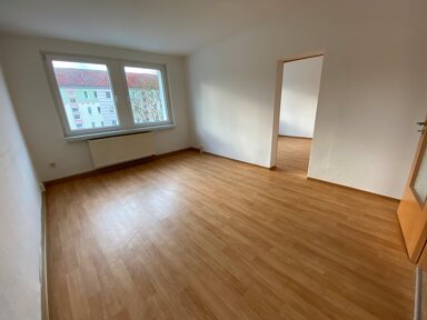 Wohnung zur Miete 280 € 2 Zimmer 46,6 m² 4. Geschoss Leonhard-Frank-Straße 18 Wahlbezirk 42 Suhl 98529