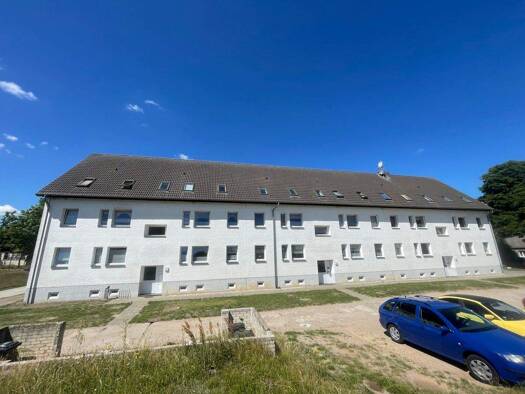 Mehrfamilienhaus zum Kauf 990.000 € 48 Zimmer 1.015 m² 2.010 m² Grundstück Meyenburg 16945