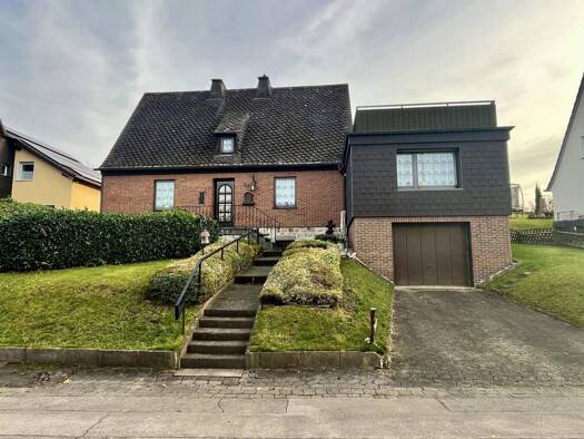 Einfamilienhaus zum Kauf 295.000 € 7 Zimmer 160 m² 937 m² Grundstück Arnsberg 59821