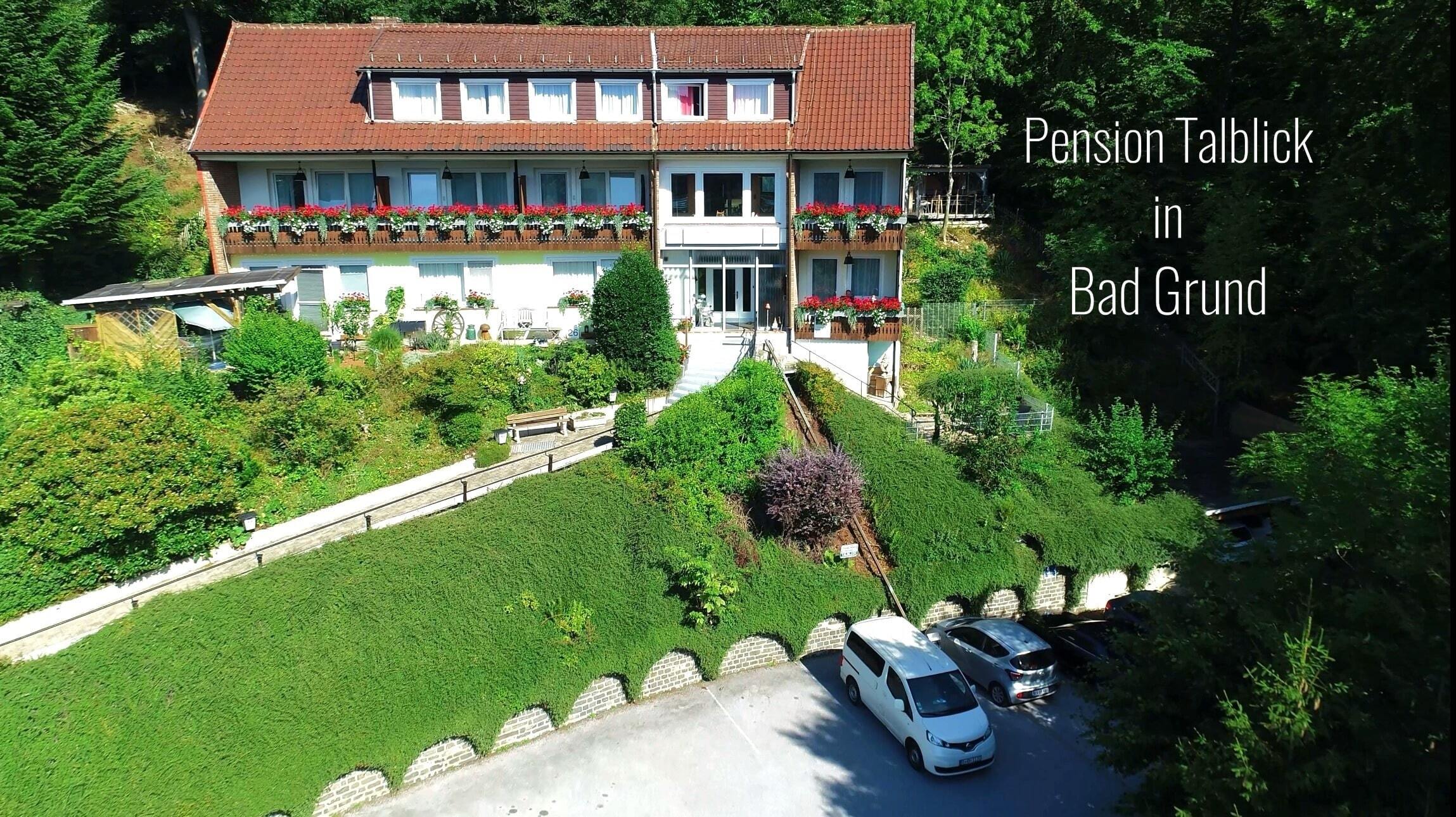 Hotel zum Kauf 319.000 € 14 Zimmer 1.735 m²<br/>Grundstück Bad Grund Bad Grund 37539