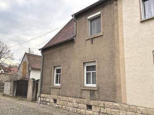 Doppelhaushälfte zum Kauf 32.000 € 5 Zimmer 110 m² 248 m² Grundstück frei ab sofort Laucha Laucha an der Unstrut 06636