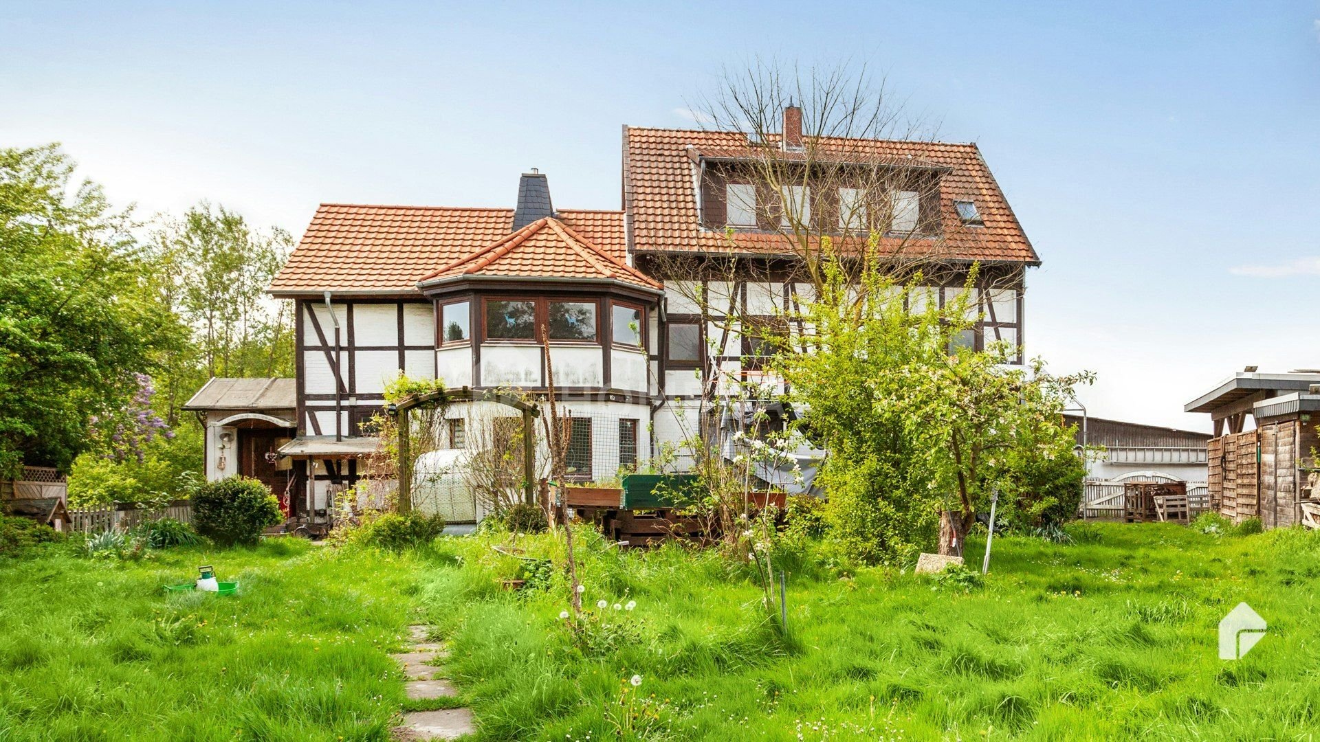 Mehrfamilienhaus zum Kauf 370.000 € 9 Zimmer 314,2 m²<br/>Wohnfläche 6.467 m²<br/>Grundstück Schöppenstedt Schöppenstedt 38170