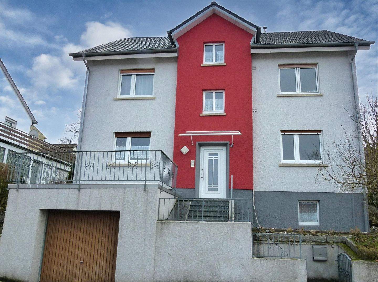 Immobilie in Neckarbischofsheim - Gepflegtes Zweifamilienhaus mit Flair und schönem Garten! - Bild 0