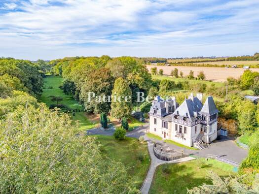 Herrenhaus zum Kauf 1.390.000 € 13 Zimmer 350 m² 48.862 m² Grundstück Luc-sur-Mer 14530
