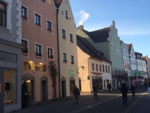Wohnung zur Miete 405 € 1 Zimmer 34 m² frei ab sofort Weiden Weiden in der Oberpfalz 92637
