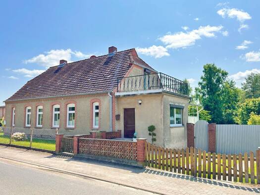Mehrfamilienhaus zum Kauf 239.000 € 8 Zimmer 143 m² 1.994 m² Grundstück Liessow Laage OT Liessow 18299