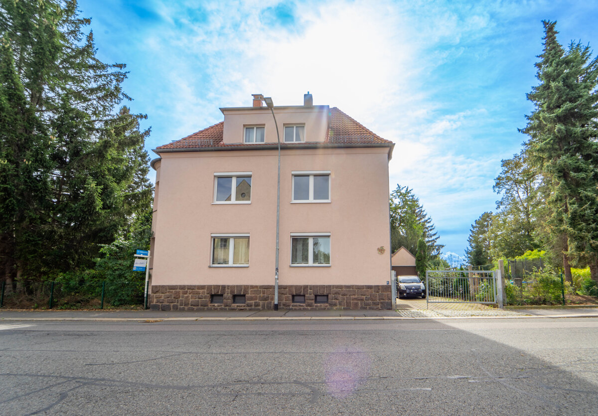 Einfamilienhaus zum Kauf 299.000 € 8 Zimmer 160 m²<br/>Wohnfläche 500 m²<br/>Grundstück Limbach-Oberfrohna Limbach-Oberfrohna 09212