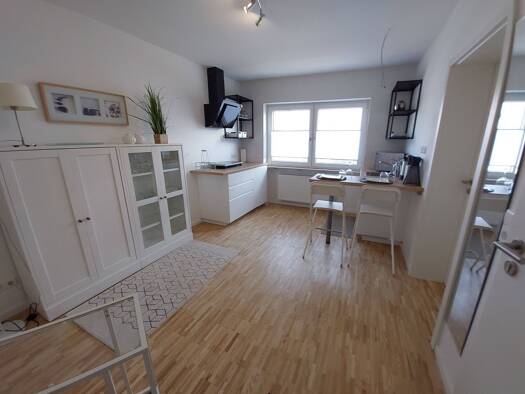 Wohnung zur Miete 640 € 1 Zimmer 24 m² Geschoss 2/3 frei ab sofort Weingarten 76356
