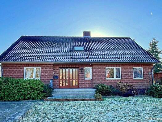 Einfamilienhaus zum Kauf 398.000 € 8 Zimmer 216 m² 1.531 m² Grundstück Brunsbrock Kirchlinteln / Brunsbrock 27308