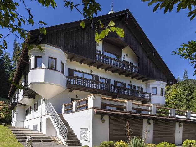 Villa zum Kauf 5.299.000 € 28 Zimmer 876 m² 41.798 m² Grundstück Agg Oberaudorf 83080