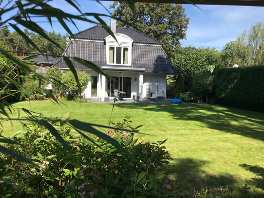 Einfamilienhaus zum Kauf 799.000 € 4 Zimmer 180 m² 1.010 m² Grundstück frei ab sofort Hohen Neuendorf 16540