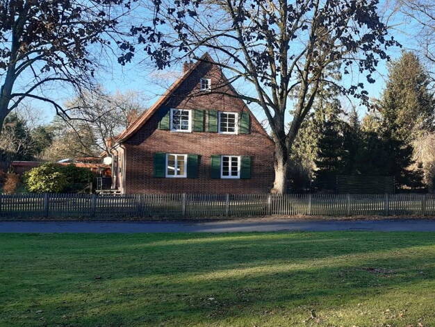 Doppelhaushälfte zum Kauf provisionsfrei 159.000 € 5 Zimmer 90 m² 1.145 m² Grundstück Faßberg Faßberg 29328