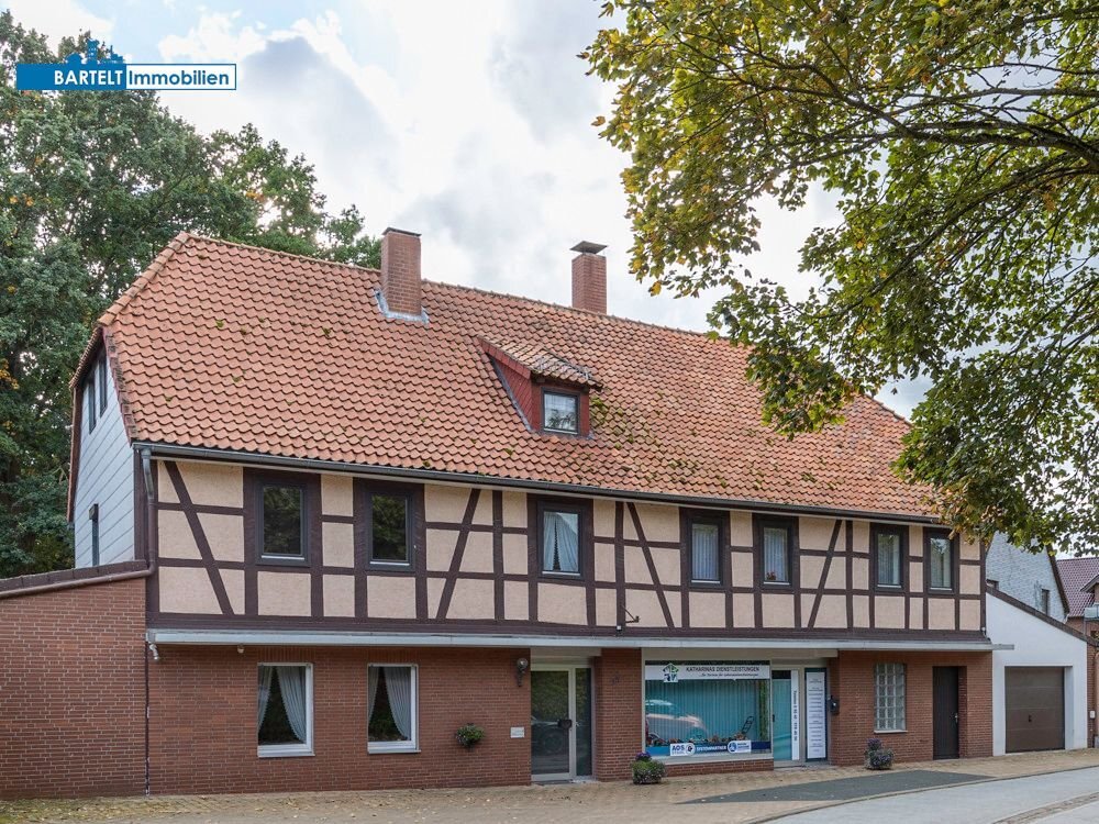 Haus zum Kauf 295.000 € 13 Zimmer 223,7 m²<br/>Wohnfläche 734 m²<br/>Grundstück Gestorf Springe 31832