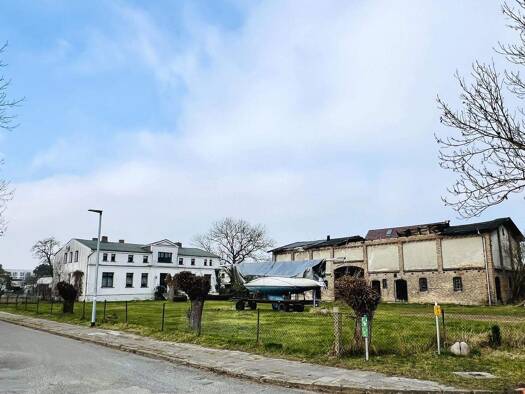 Einfamilienhaus zum Kauf provisionsfrei 1.190.000 € 12 Zimmer 430 m² 3.653 m² Grundstück frei ab sofort Groß Klein Rostock 18109