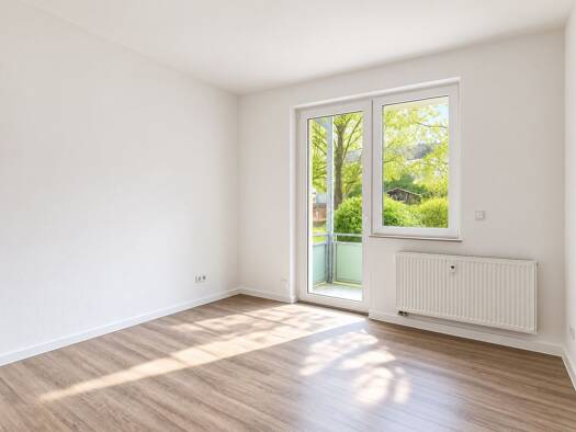 Wohnung zur Miete 300 € 2 Zimmer 56,2 m² 1. Geschoss frei ab sofort Dürerstraße 52 Gablenz Gablenz 09126