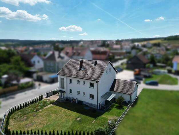 Mehrfamilienhaus zum Kauf 699.000 € 12 Zimmer 255,8 m² 659 m² Grundstück Wenzenbach Wenzenbach 93173