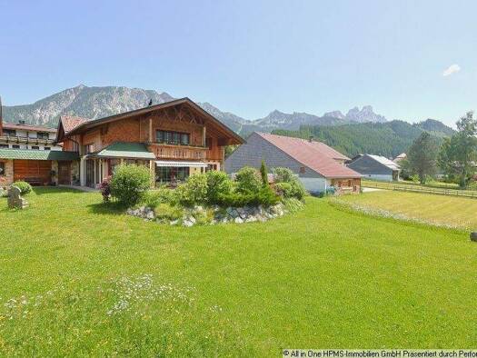 Haus zum Kauf 1.590.000 € 7 Zimmer 248,6 m² 1.520 m² Grundstück Grän 6673