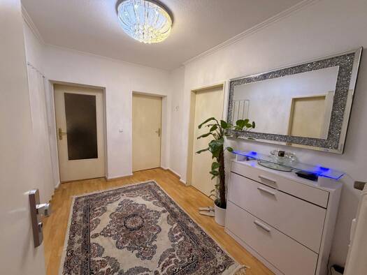 Wohnung zur Miete 850 € 1 Zimmer 61 m² frei ab sofort Bischofsheim Maintal 63477