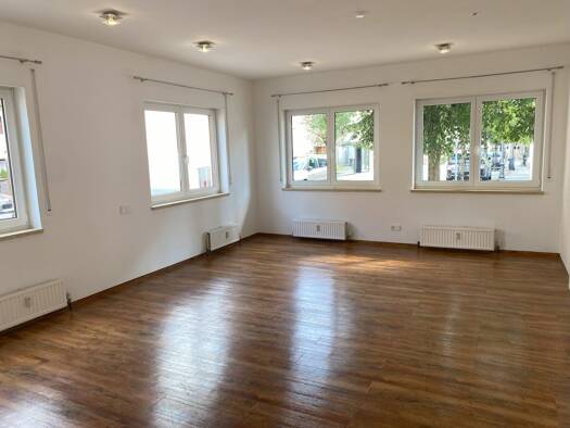 Wohnung zur Miete 1.185 € 2 Zimmer 105 m² EG frei ab sofort Wendelstein 90530