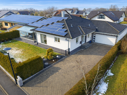 Bungalow zum Kauf 1.045.000 € 9 Zimmer 211 m² 738 m² Grundstück Pfullendorf 88630