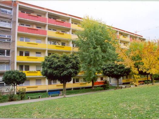 Studio zur Miete 225 € 1 Zimmer 36,6 m² 1. Geschoss frei ab 01.06.2026 Saalfelder Straße 13 Lusan Gera 07549