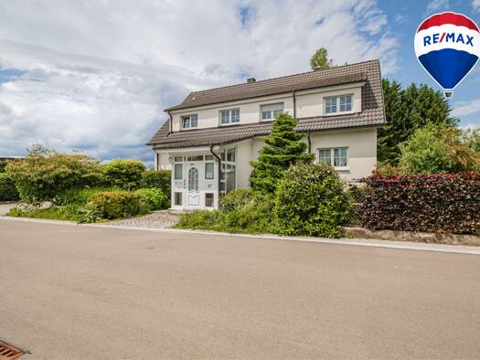 Einfamilienhaus zum Kauf 649.000 € 5,5 Zimmer 241 m² 3.000 m² Grundstück Liptingen Emmingen-Liptingen 78576