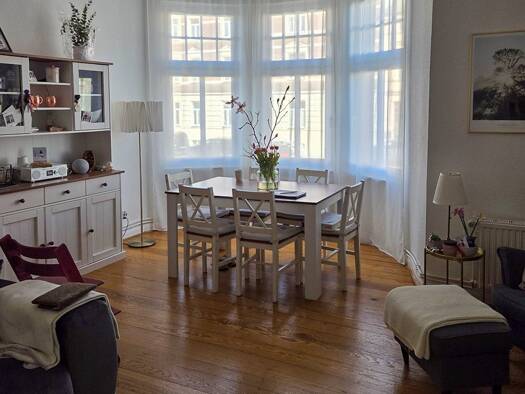 Wohnung zur Miete 1.018 € 4 Zimmer 107 m² frei ab 15.04.2026 Weststadt Schwerin 19059