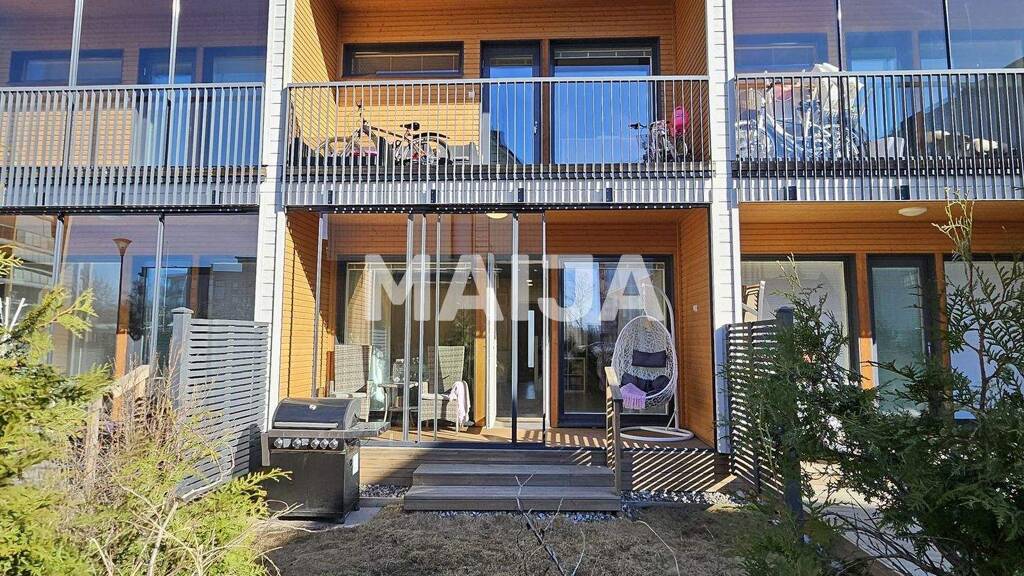 Reihenmittelhaus zum Kauf 359.000 € 4 Zimmer 87 m² 1.939 m² Grundstück Mesikukantie 8 Vantaa 01300