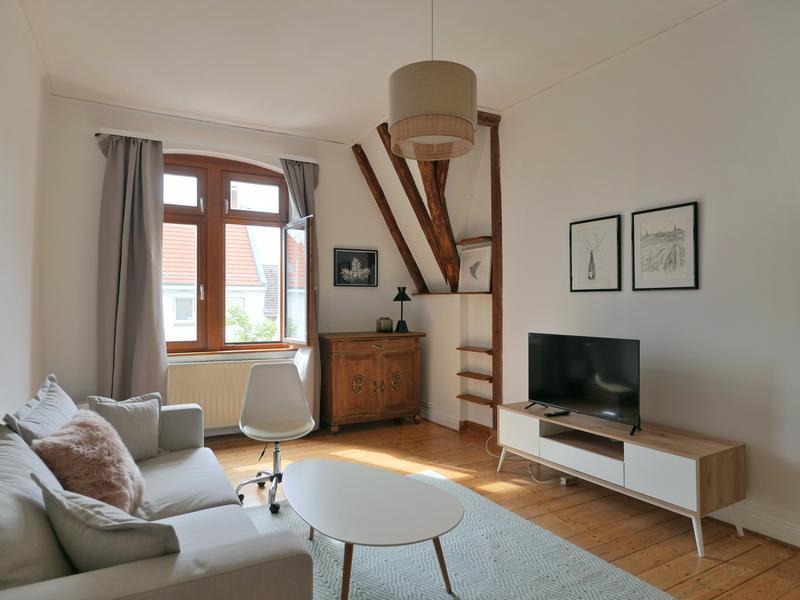 Wohnung zur Miete Wohnen auf Zeit 1.780 € 4 Zimmer 100 m²<br/>Wohnfläche 01.01.2025<br/>Verfügbarkeit Vorderer Westen Kassel 34119