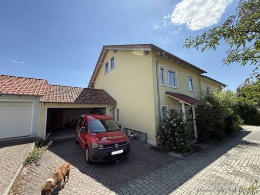 Doppelhaushälfte zum Kauf 410.000 € 4 Zimmer 131,1 m² 353 m² Grundstück Feldkirchen Feldkirchen 94351