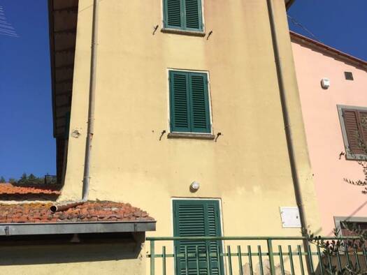 Einfamilienhaus zum Kauf 200.000 € 6 Zimmer 250 m² 60 m² Grundstück Cortona 52044