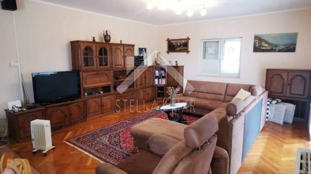 Haus zum Kauf 380.000 € 7 Zimmer 450 m² Vir