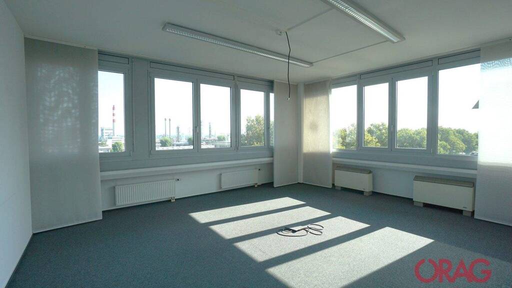 Bürofläche zur Miete 11,50 € 357,3 m² Bürofläche Schwechat 2320