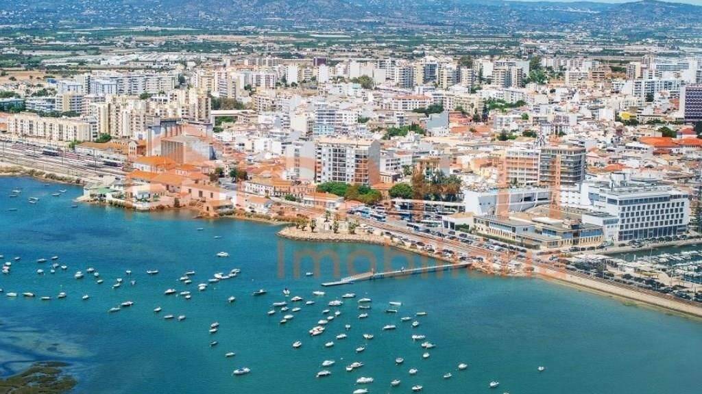 Grundstück zum Kauf 10.000.000 € 31.120 m² Grundstück Faro (São Pedro) 8005