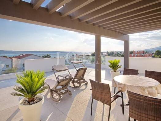 Haus zum Kauf 830.000 € 11 Zimmer 377 m² Starigrad
