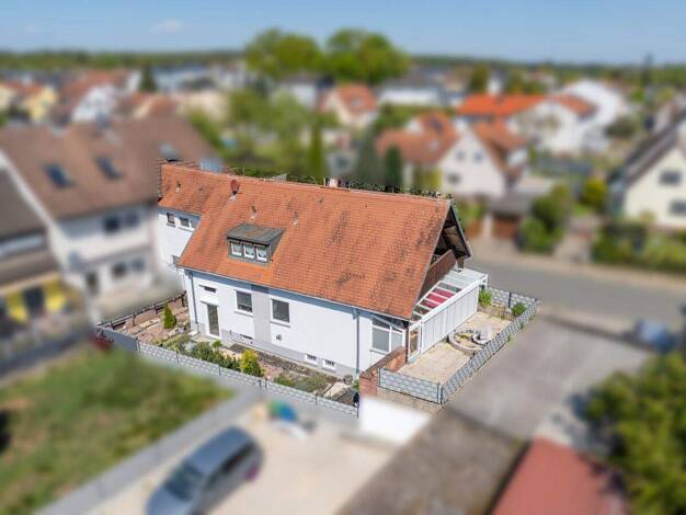Einfamilienhaus zum Kauf 488.000 € 5 Zimmer 136 m² 200 m² Grundstück Zirndorf 90513