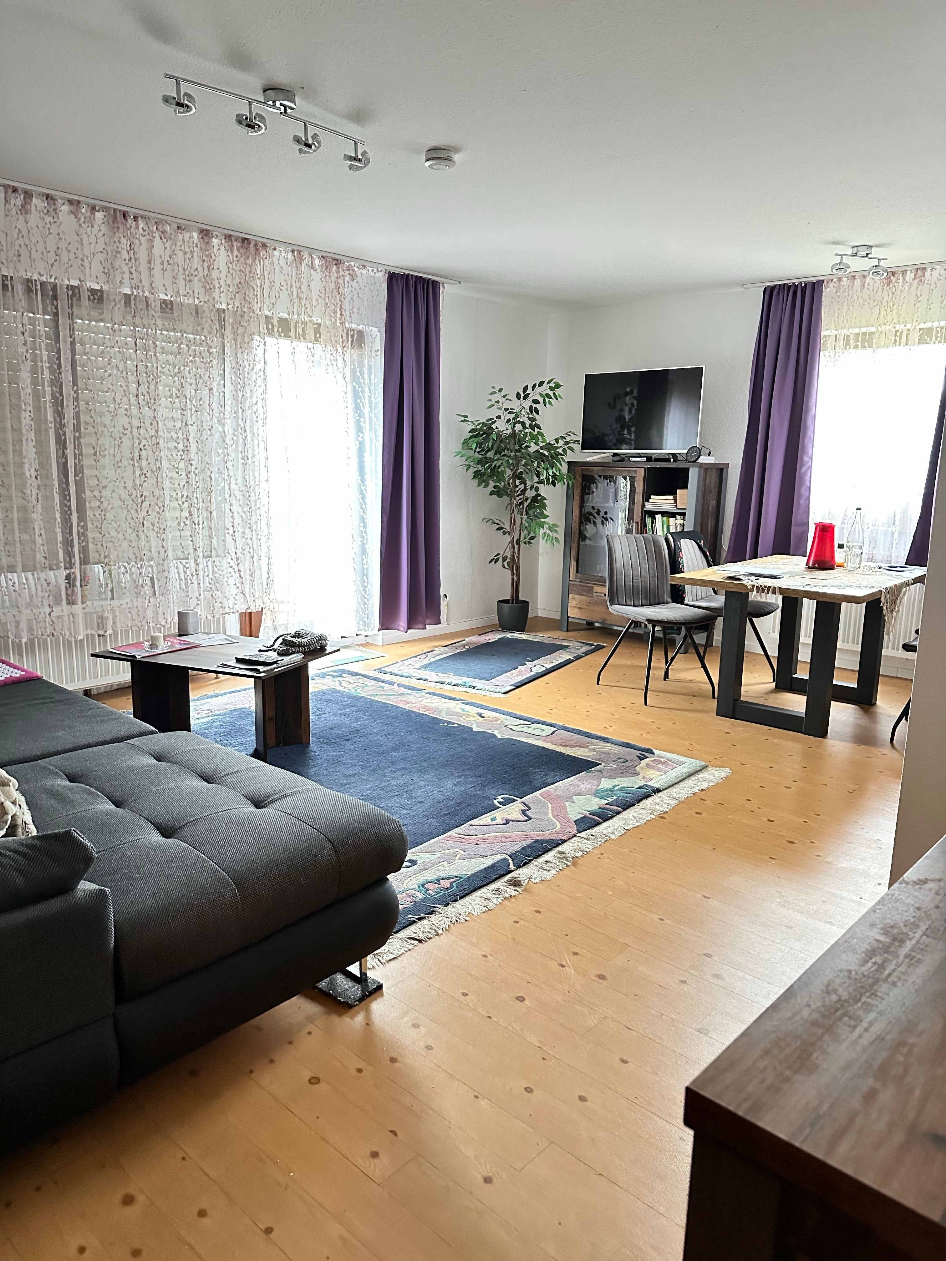 Terrassenwohnung zum Kauf 199.500 € 2,5 Zimmer 67 m²<br/>Wohnfläche EG<br/>Geschoss ab sofort<br/>Verfügbarkeit Schabelweg 31 Bad Dürrheim Bad Dürrheim 78073