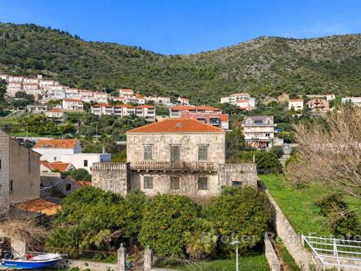 Haus zum Kauf 1.800.000 € 600 m² 1.650 m² Grundstück Dubrovnik