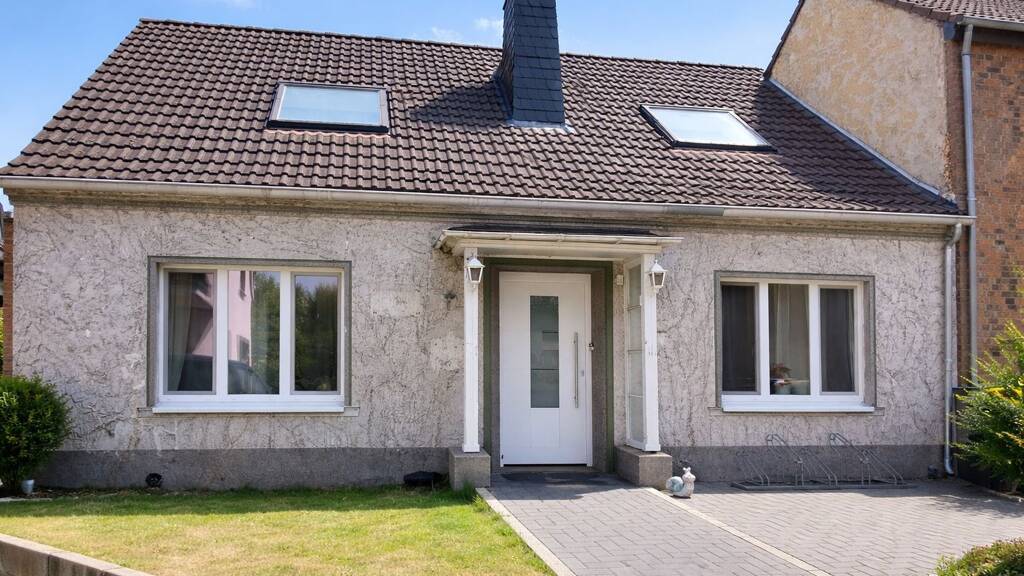 Einfamilienhaus zum Kauf 399.000 € 4 Zimmer 135 m² 409 m² Grundstück Innenstadt Euskirchen 53879