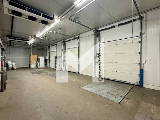 Lagerhalle zur Miete 1.150 m² Lagerfläche teilbar ab 1.200 m² Hermülheim Hürth 50354